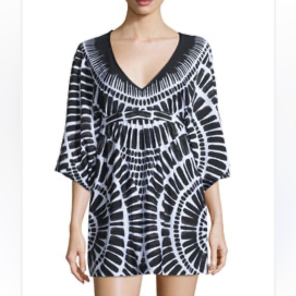 Trina Turk Algiers Geometric Printed Black/ White Tunic/ Coverup Size Small - Picture 1 of 10